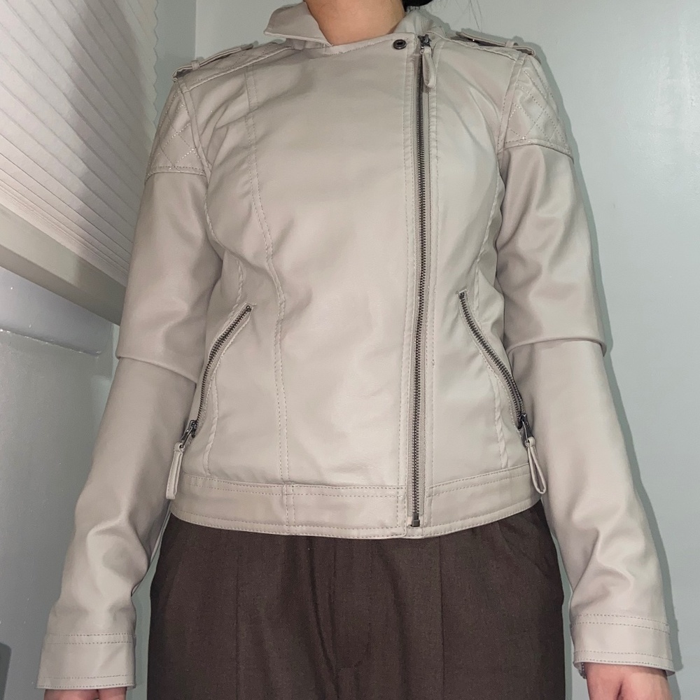 Vintage Women's Zip-Up Fitted Leather Jacket Size S/M